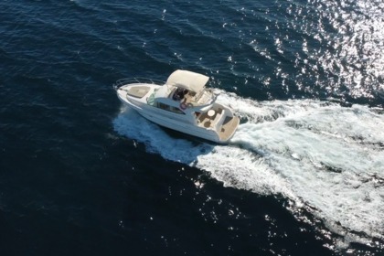 Charter Motorboat JEANNEAU PRESTIGE 36 FLY Alicante