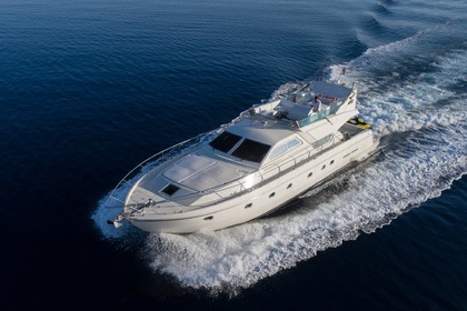 Charter Motorboat Ferretti 2000 Salamina