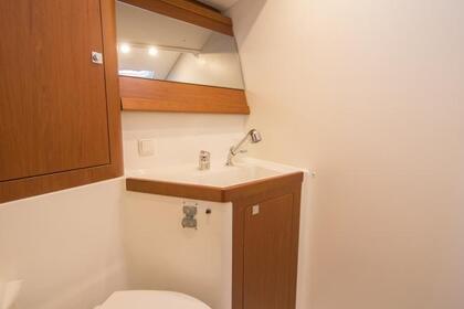 Charter Sailboat Bénéteau Oceanis 48 - 5 cab. Dubrovnik