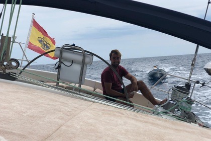Disfruta del mar desde Barcelona en un gran velero