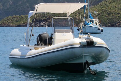 Noleggio Barca senza patente  Cantieri Renier Freedom RS 58 Vulcano