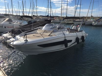 Charter Motorboat Jeanneau Cap Camarat 7.55 Wa Six-Fours-les-Plages