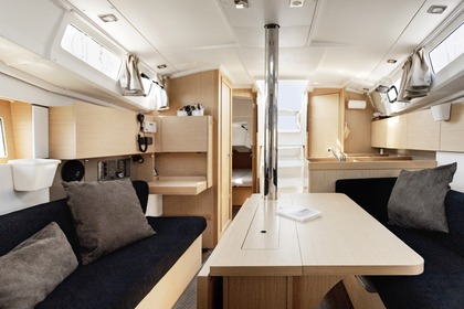 Beneteau Oceanis 35.1