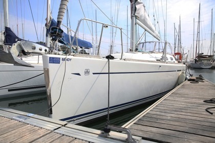 Чартер Парусная яхта Dufour 34 (2 cab) Ла Трините-Сюр-Мер