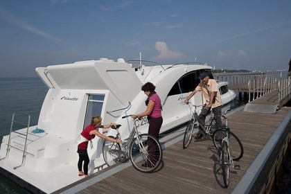 Minuetto 6+ whell chair access