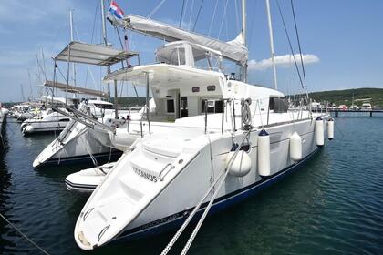 Hire Catamaran Lagoon-Bénéteau Lagoon 440 - 4 + 2 cab. Punat