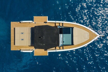 ENJOY QUALITY TIME WITH YOUR LOVED ONES ON THE WATER