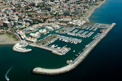 ENJOY THE EXPERIENCE OF SAILING ON A BOAT THAT DOES NOT NEED A NAUTICAL QUALIFICATION