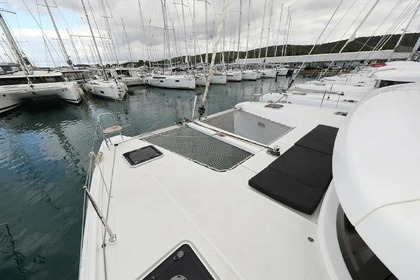 Hyra båt Katamaran Lagoon-Bénéteau Lagoon 42 - 4 + 2 cab. Općina Kaštela