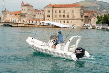 Hire RIB Yachtsport Rib 520 Trogir