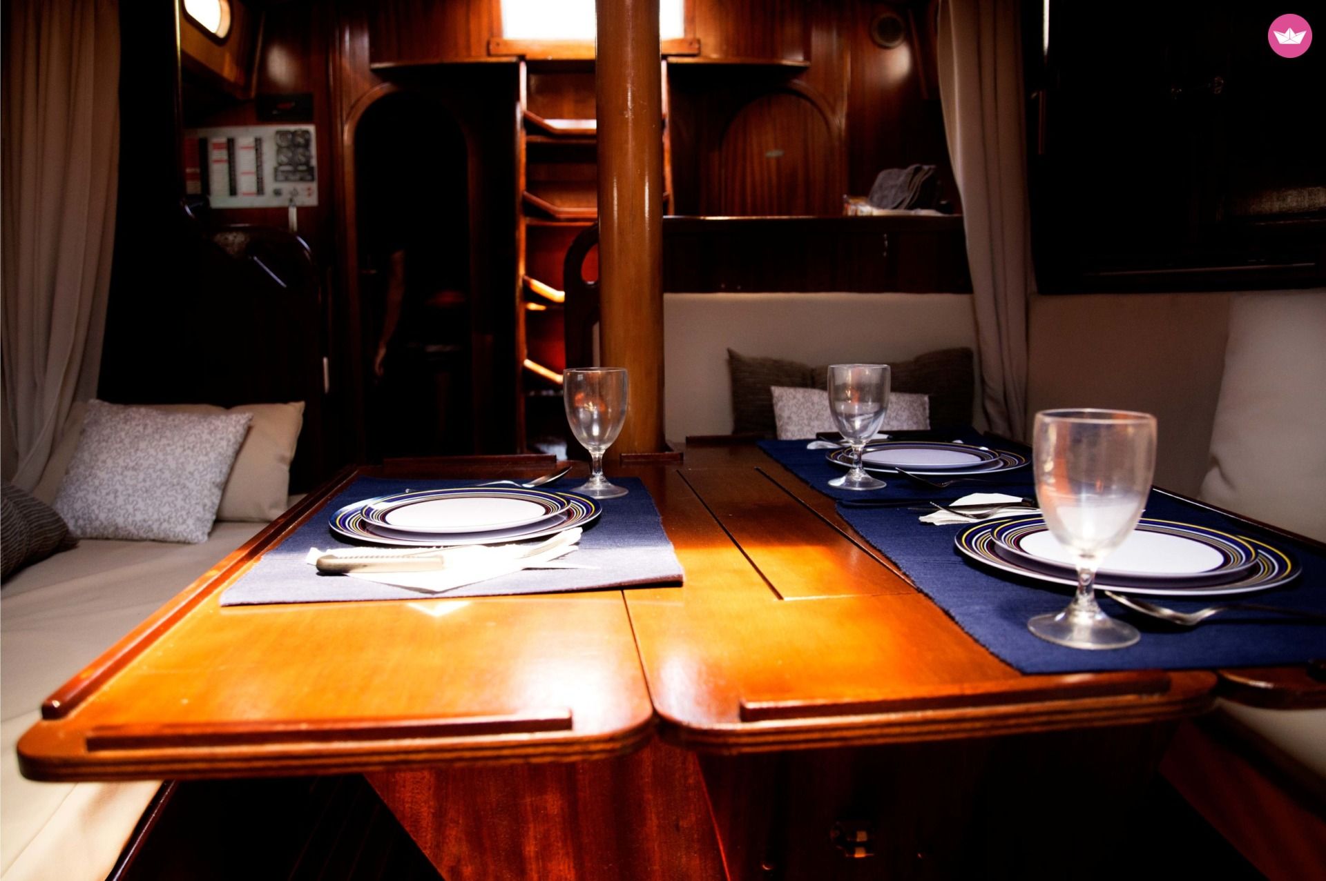 Sailboat Amica 44 for hire