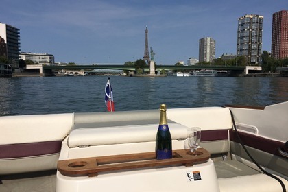 Rental Motorboat MAXUM 2000 SC Paris
