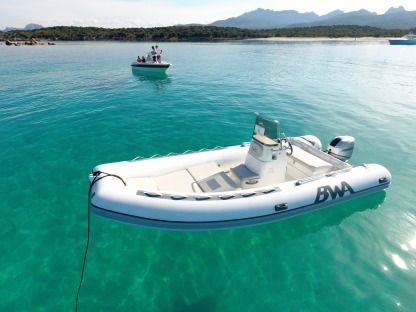 Charter RIB Bwa Bwa 5.5 Porto Rotondo