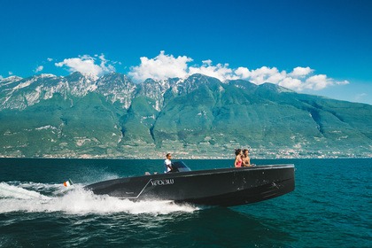 Noleggio Barca a motore Frauscher 1017 LIDO Malcesine