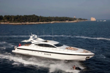 Location Yacht à moteur Mangusta 92 Cannes