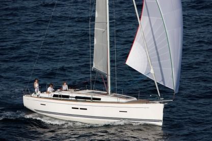 Charter Sailboat Dufour Dufour 405 Bormes-les-Mimosas