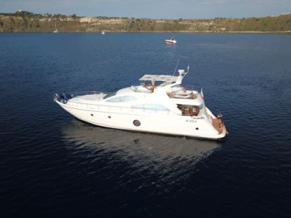 Charter Motorboat Aicon Marylin 64 Milazzo