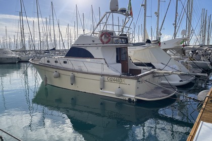 Rental Motorboat Cantieri Estensi Goldstar 440 Rosignano Solvay
