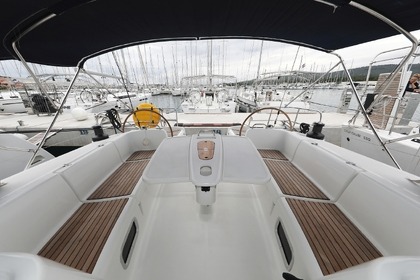 Hyra båt Segelbåt Bénéteau Cyclades 50.5 - 5 + 1 cab. Sukošan