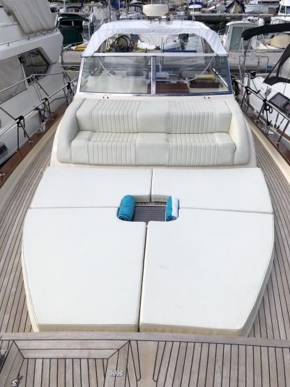 Location Bateau à moteur Apreamare 11 Semi Cabinato Antibes