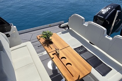 Una giornata nel yacht Saxdor 320 GTO da 600cv