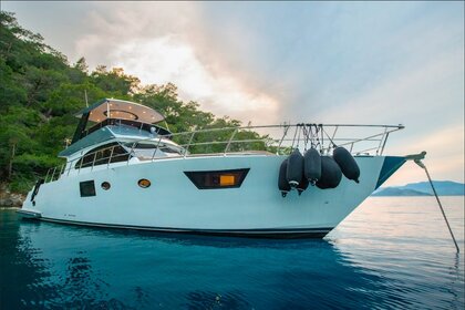 Rental Motor yacht Custom Made Golden blue Fethiye
