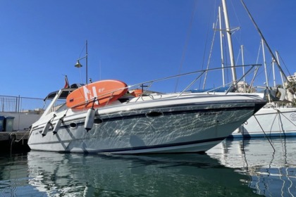 Alquiler yate a motor incluye combustible