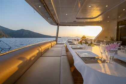 Custom Built luxury motor yacht with a capacity of 12 people