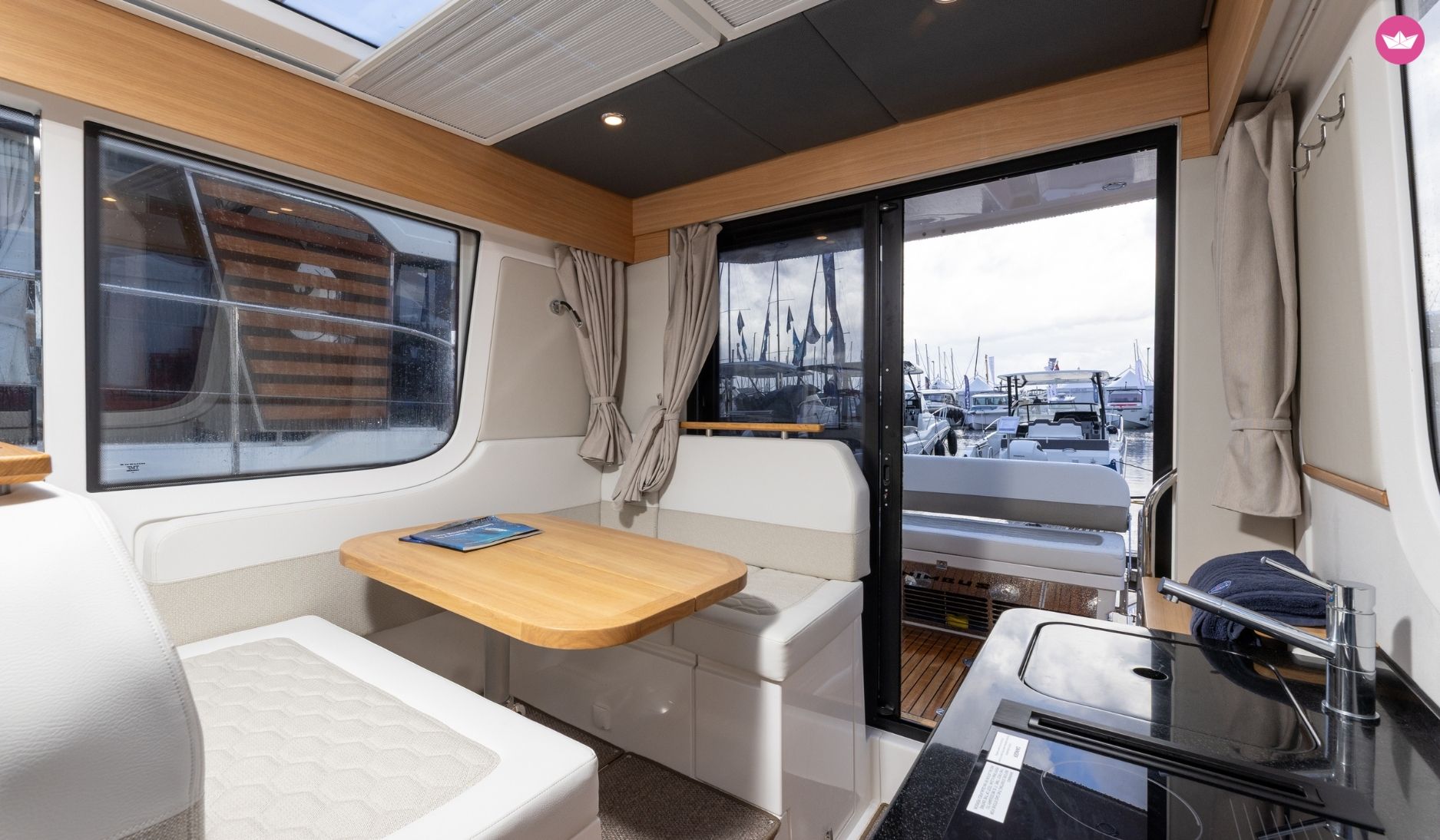 Bateau à moteur Nimbus Commuter C11 6