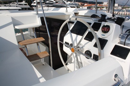 Hyra båt Katamaran Fountaine Pajot Fountaine Pajot Astrea 42 Trogir
