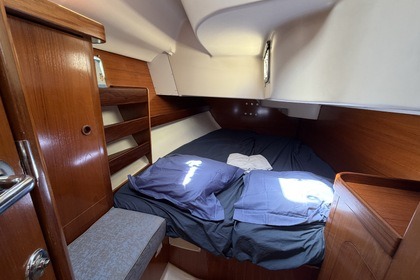 Location Bateau à moteur Beneteau Oceanis 440 Marseille