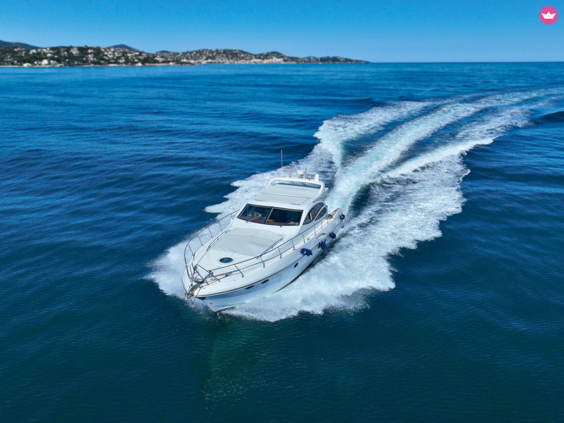 Bateau à moteur Innovazione e progetti Alena 48   15 mètres 870cv 2