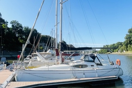 Location Voilier Alliaura Marine Feeling 32 Auray