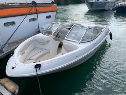 Location Bateau à moteur Maxum 1800 Sr Neuilly-sur-Marne
