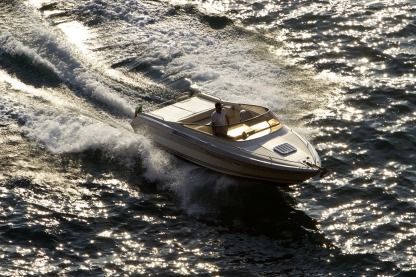 Charter Motorboat Cranchi Clipper 760 Sorrento