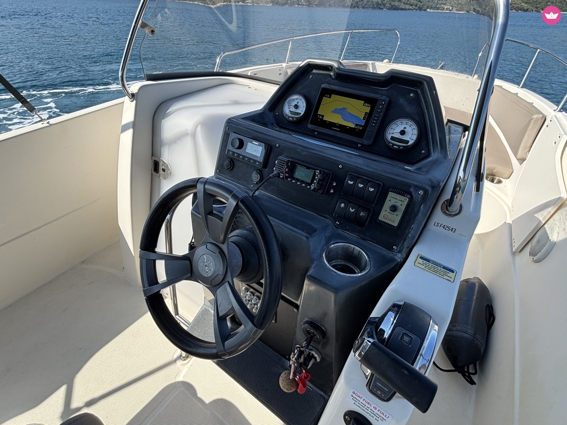 Bateau à moteur Quicksilver Activ 755 Open 250cv 8