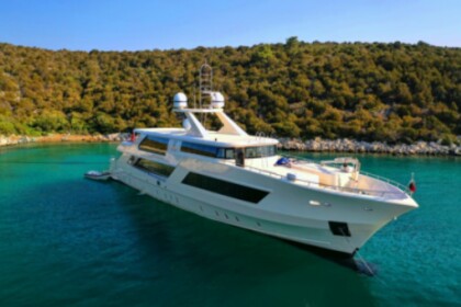 Noleggio Yacht Super Yacht Lurssen Luxury Motor Yacht Yalıkavak