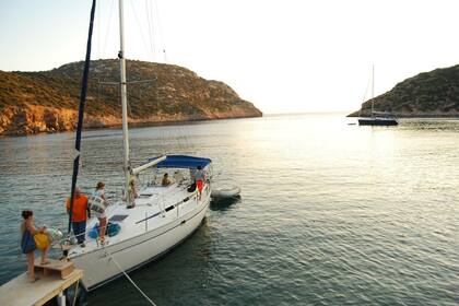 Rental Sailboat BAVARIA 37 Sifnos