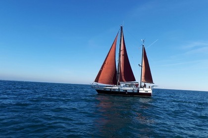 Charter Sailboat YO FISKARS FINSAILER 38 KETHC Ostia