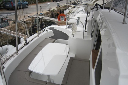 Катамаран Lagoon 380