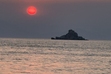 Spetses fishing trips and traditional boat rental