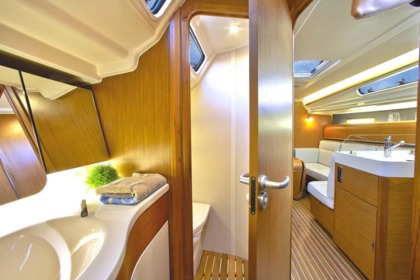 Descubra Rostock e sua costa em um veleiro Dehler