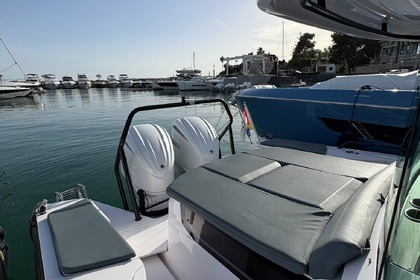 Axopar 37 XC Cross Cabin