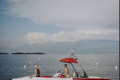 Noleggio Barca a motore Mercan Parasailing 28 Manerba del Garda