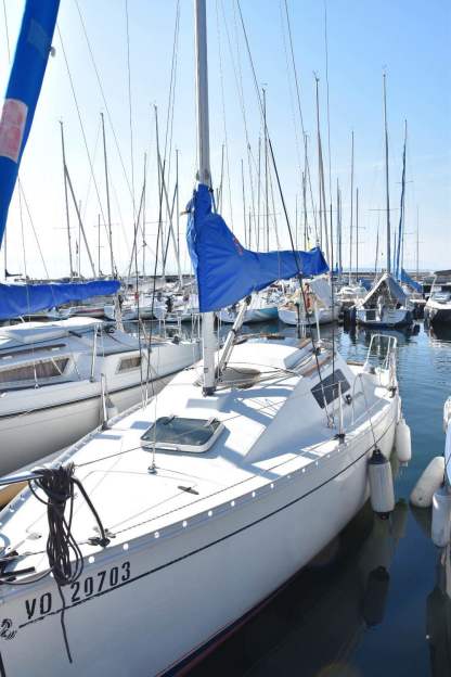 Charter Sailboat Beneteau First 235 Rolle