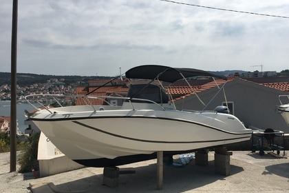Miete Motorboot QUICKSILVER 675 Activ open Trogir