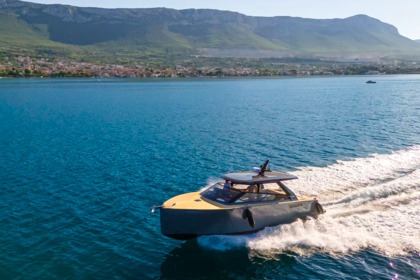 Miete Motorboot Colnago Marine 38 Open Makarska
