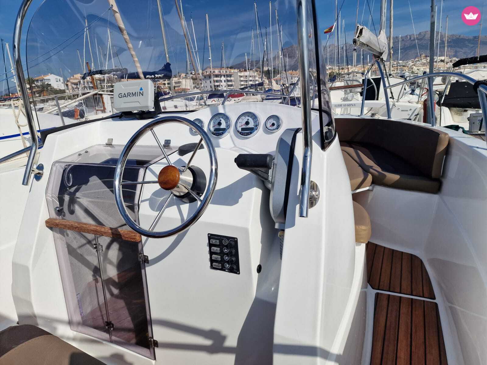 Bateau à moteur POLYESTER YACHT MARION 605 OPEN 150cv 6