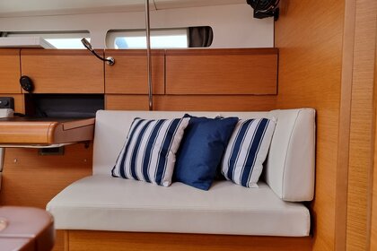 Hyra båt Segelbåt Jeanneau Sun Odyssey 449 Pula