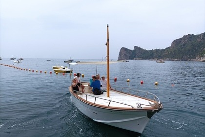 Location Bateau à moteur Aprea Gozzo Nerano